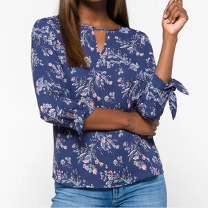41 HAWTHORN
Taryn Tie Sleeve Blouse
